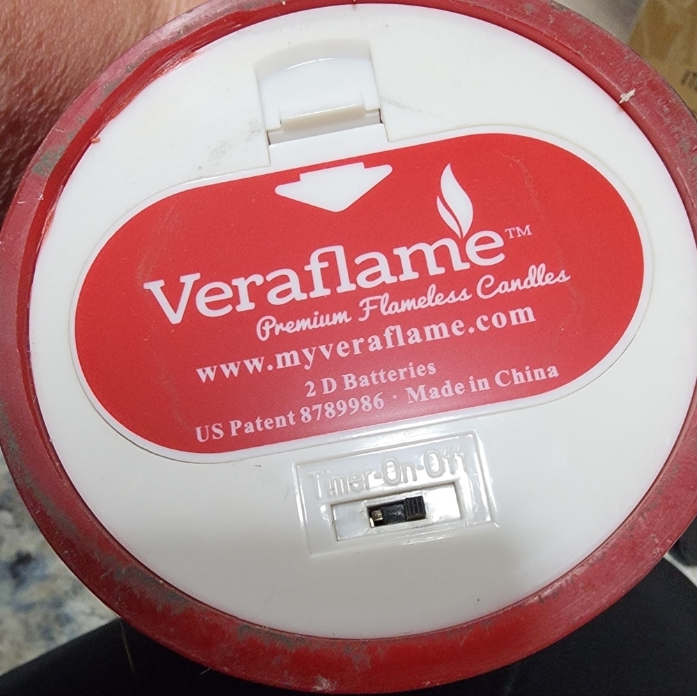 Veraflame Set Of 4 Premium Flameless Red LED Candles - New In Box - Picture 2 of 9
